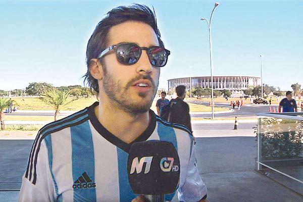 El hijo de Guillermo Francella dijo presente en Brasilia
