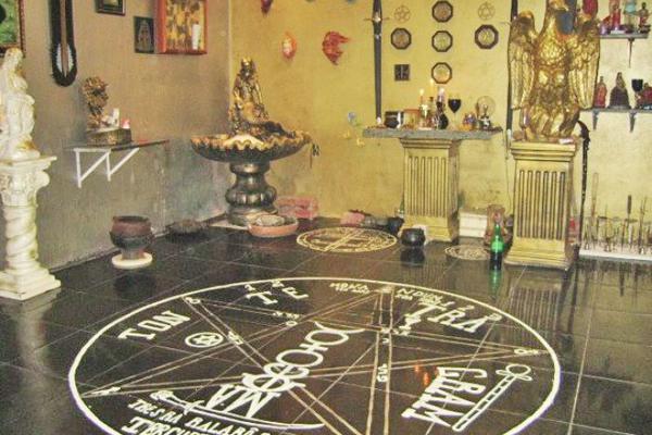 Misterioso crimen de una mae umbanda que haciacutea ritos en su casa chalet