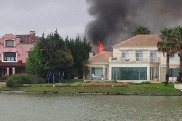 Caiacuteda de una avioneta en el Nordelta- murioacute Gustavo A Deutsch el ex duentildeo de LAPA