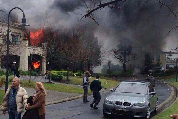 Caiacuteda de una avioneta en el Nordelta- murioacute Gustavo A Deutsch el ex duentildeo de LAPA