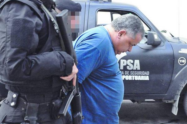 Veinte antildeos despueacutes cae un policiacutea proacutefugo por la Masacre de Wilde