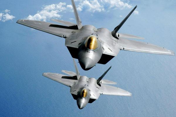 El F22- el arma secreta de la Guerra Friacutea que Washington desempolvoacute en Siria