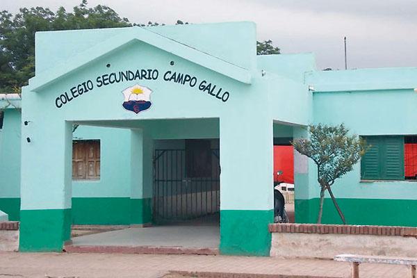 FORJADORES Se hicieron reconocimientos con entrega de plaquetas y pergaminos a quienes fueron protagonistas de la historia del colegio