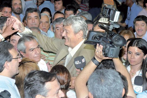 MISIÓN Kunkel llegó a Santiago para conducir un proceso que ponga fin a una larga intervención