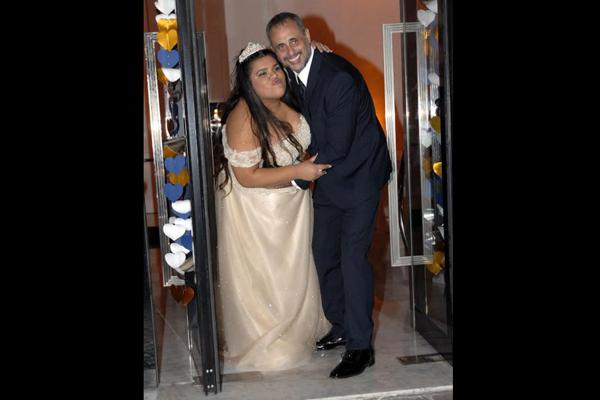 Morena Rial festejoacute sus 15 antildeos rodeada de su papaacute y sus seres queridos