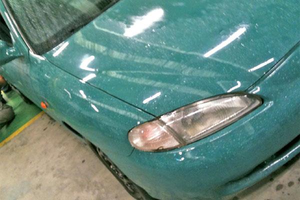 DETALLE La piedra que cayó el s�bado �ltimo produjo abolladuras en techo capó y ba�l de grado 6 y 7 las de mayor magnitud en este tipo de daños