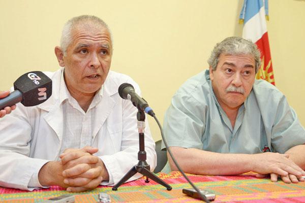 ESTADO El director del Cepsi Dr Carlos Marrod�n y el doctor Leandro Gamba dieron detalles del problema sufrido por el pequeño Mauro y su estado de salud
