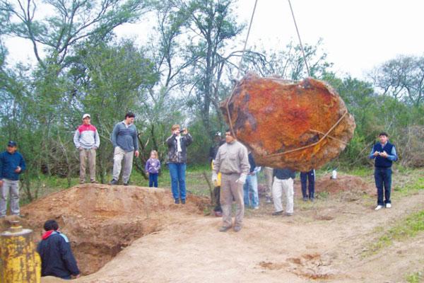 GIGANTE Al que se encuentra en el CCB no lo llevaron porque no pensaron que era tan grande reveló Matías Devoto Pesa m�s de 7600 kilogramos
