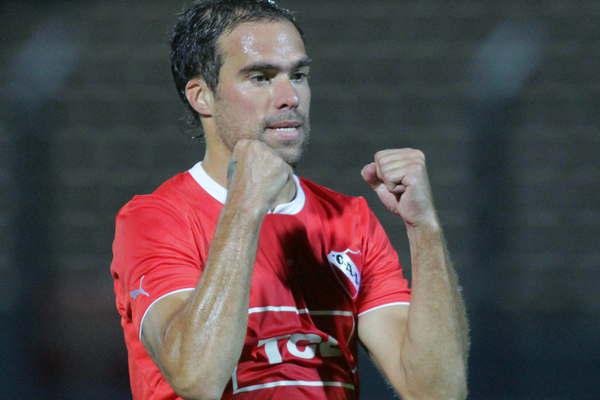 Federico Insuacutea firmoacute su desvinculacioacuten de Independiente