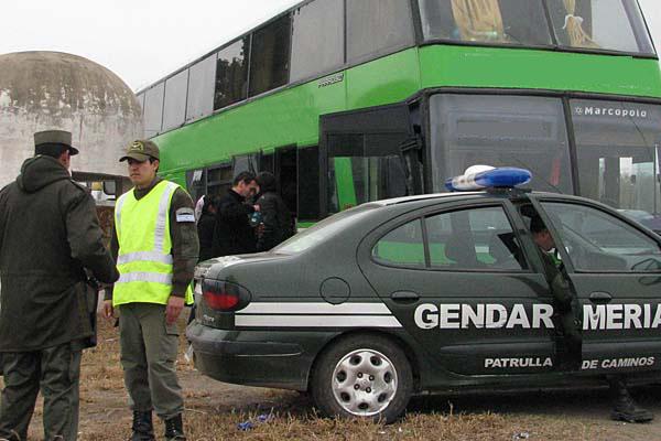 Mendoza- Demoran a ricoteros santiaguentildeos y no podraacuten presenciar el recital del Indio Solari