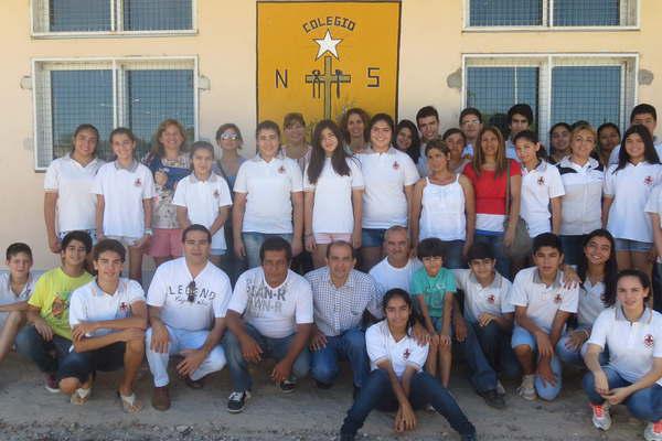 Alumnos del Colegio La Salette parten hoy a EEUU