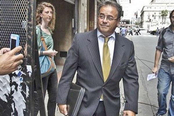 Santiago Blanco Bermuacutedez- Stiuso considera que estaacute mejor sin custodia