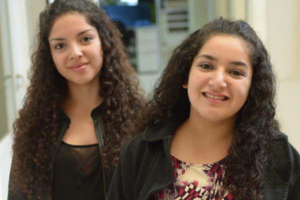 Yamila y Mariacutea un duacuteo que le canta a Monte Quemado y reivindica lo tradicional