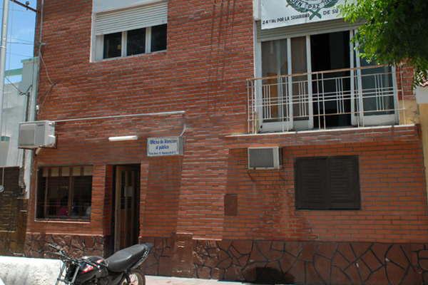 Malvivientes desvalijaron un negocio de venta de ropa para nintildeos