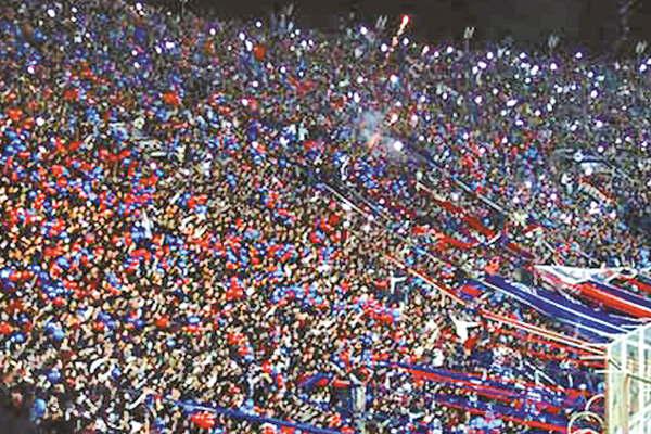 San Lorenzo vencioacute a Huracaacuten en un claacutesico traacutegico