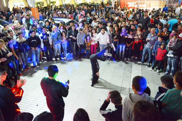 La TV oficial del MotoGP se hizo eco de lo que ocurre en el  espacio de EL LIBERAL Canal 7 y Radio Panorama