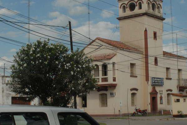 Aprehendieron a dos joacutevenes tras extensa persecucioacuten por Antildeatuya