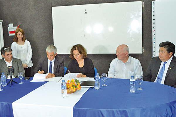 Avanza la creacioacuten del Centro de Medicina Nuclear