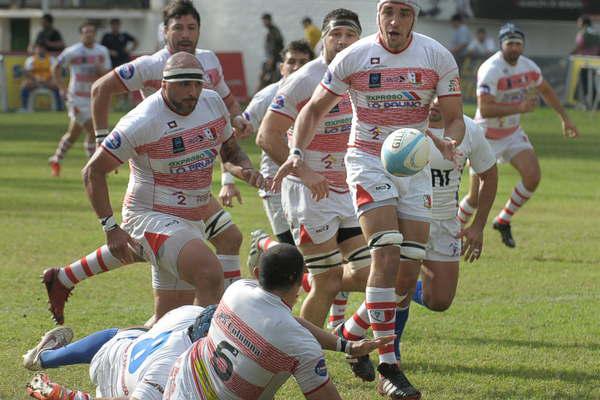 Lawn Tennis vencioacute a Mendoza y retuvo la plaza