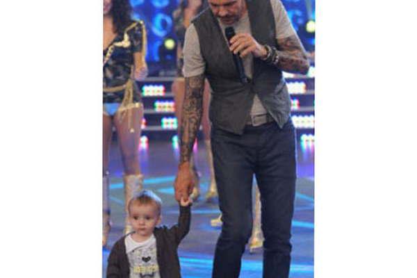 Marcelo presentoacute a su pequentildeo hijo Lorenzo en ShowMatch