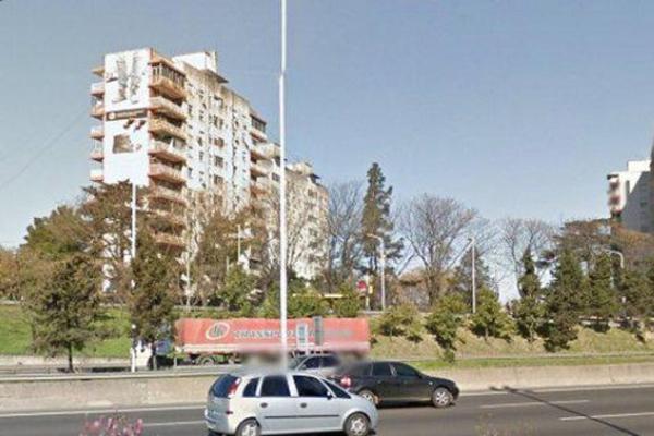 Una nena de 4 antildeos murioacute luego de caer de un noveno piso
