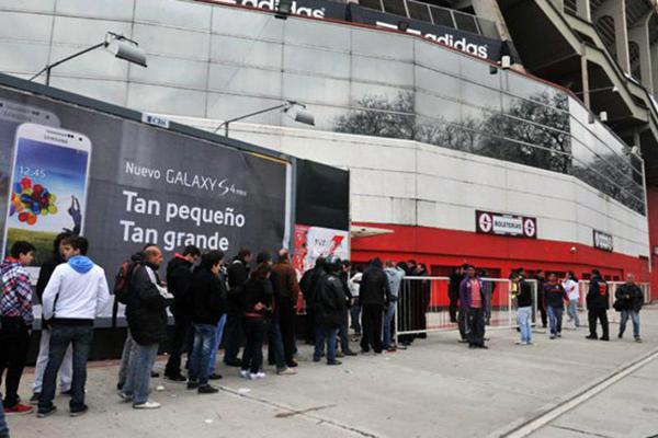 Allanaron Mercado Libre por la reventa de entradas para River-Cruzeiro