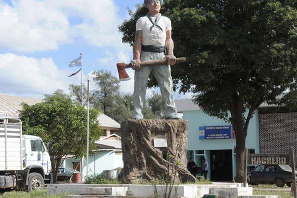 Traacutegica agresioacuten contra un peoacuten azotado acuchillado y pisoteado por los caballos