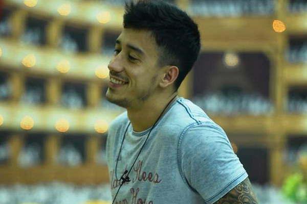 Nicolaacutes volvioacute a mentir y quedoacute en la cuerda floja