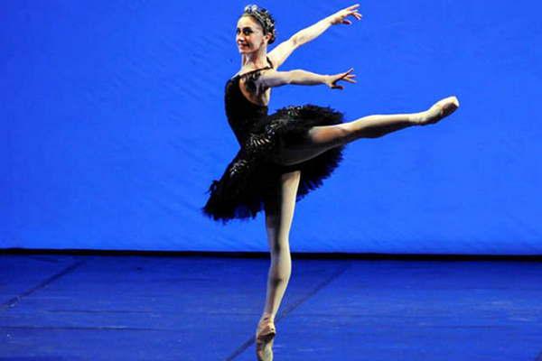 Marianela Nuacutentildeez viene a Santiago con sus invitados