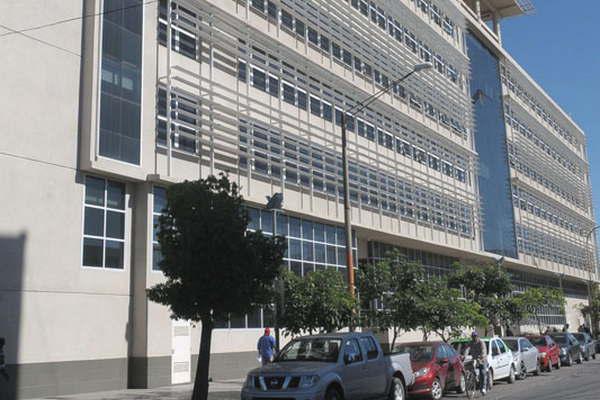 Dramaacutetico pedido de los padres de la joven muerta por supuesta mala praxis en Capital