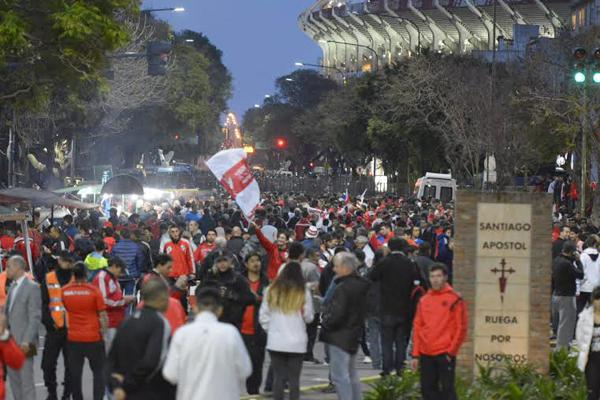 River goleoacute a Tigres y es el Campeoacuten de la Copa Libertadores 2015