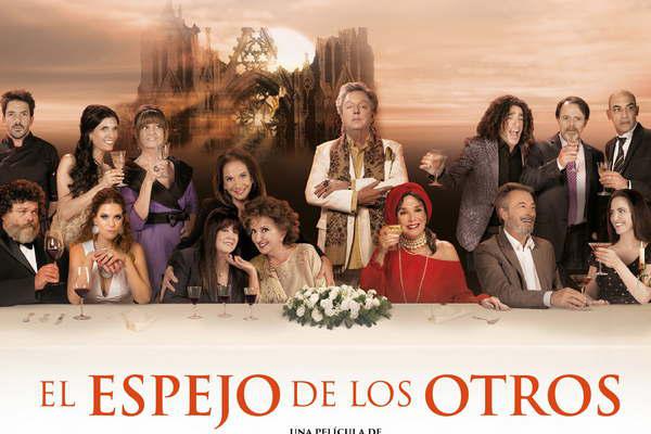 Carnevale- Desde hace mucho tiempo intento encontrar un espejo en el cine