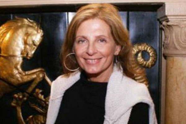 Cristina Alberoacute no iriacutea  al Bailando pero lo mira