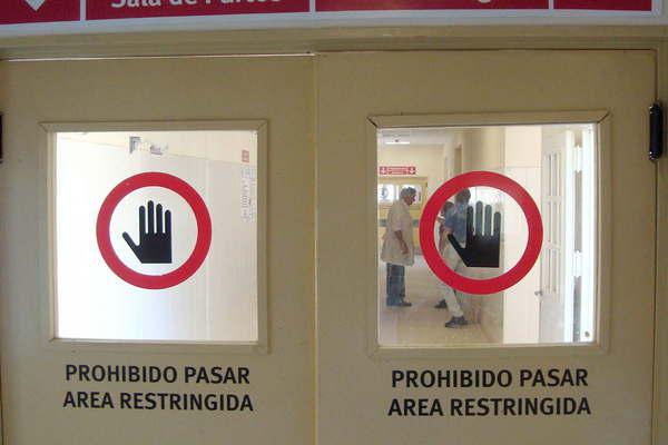 Fallecioacute un motociclista tras violento accidente con una 4x4 en Friacuteas