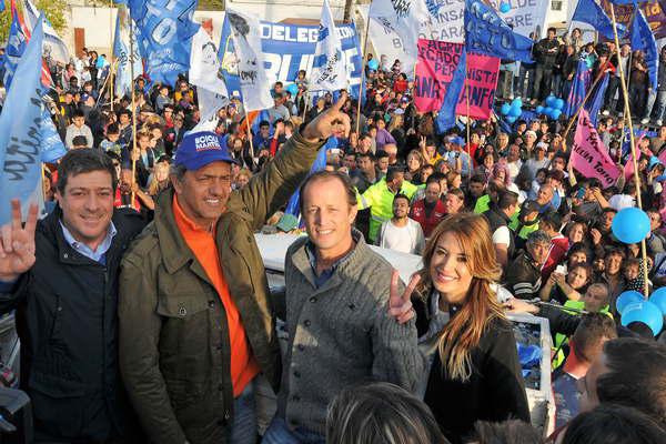Scioli participoacute de numerosos actos de campantildea antes del debate