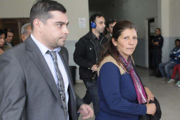 Paola viviacutea con Guardo y nunca se hubiera prendido fuego afirmoacute su madre Mercedes