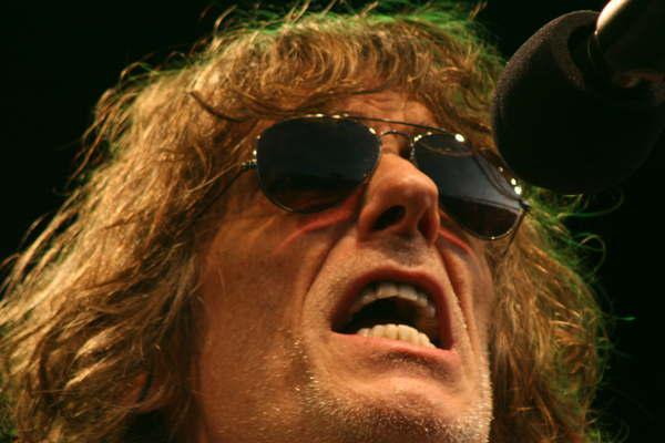 Lanzaraacuten disco ineacutedito de Luis Spinetta