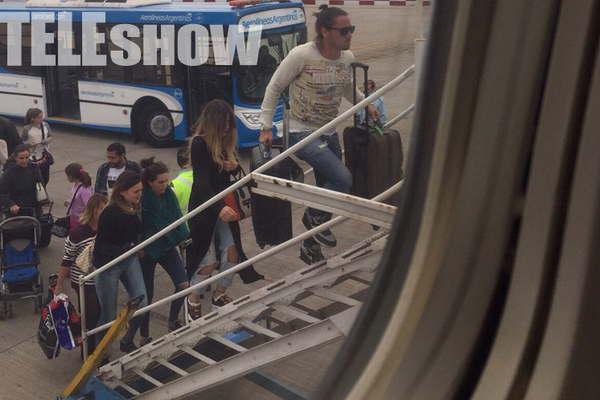 Jimena Baroacuten se fue de viaje con su novio