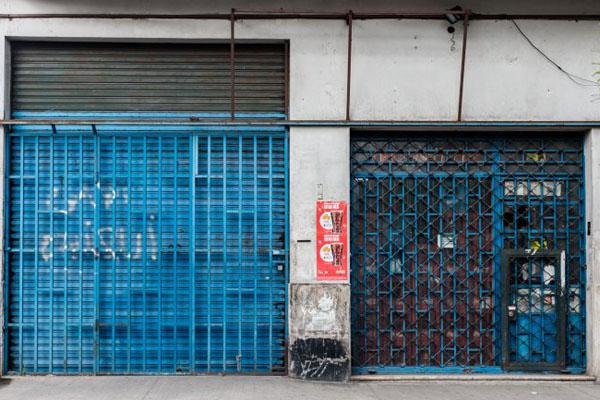 Sangriento ataque en cadena de la mafia china a dos supermercados