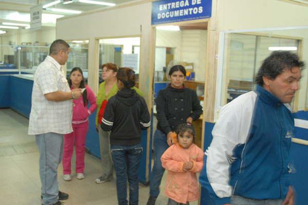 Dieron a conocer horarios de atencioacuten  del Registro Civil para renovar o retirar DNI