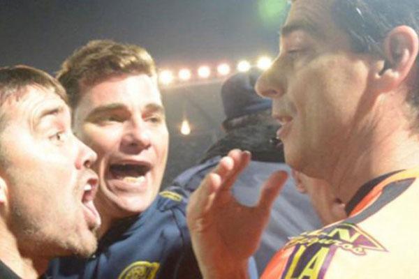 Marcelo Aumente el juez de liacutenea de la final entre Boca y Central culpoacute de todo a Ceballos