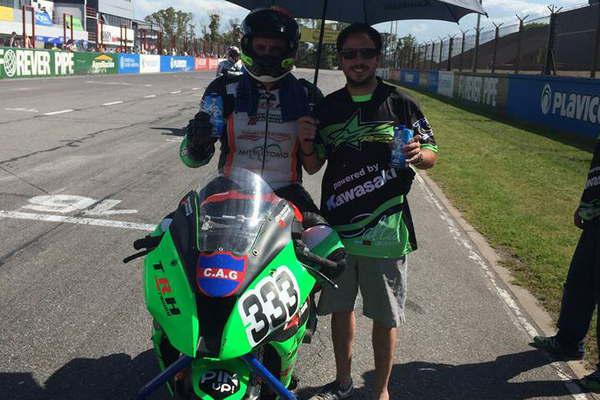 Beto Auad Cavallotti  frente a una gran chance