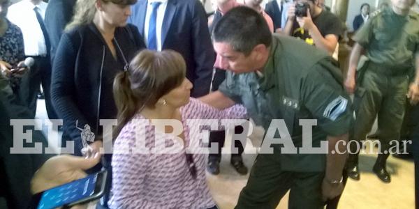 Gabriela Michetti- Lo maacutes importante es que los argentinos acompantildeemos a las familias en el dolor