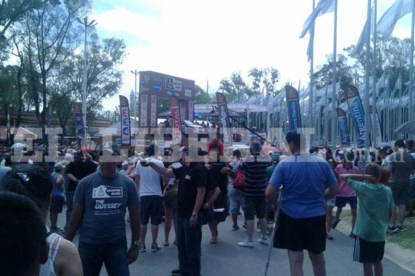 La adrenalina del Dakar ya se vive en las calles de Argentina