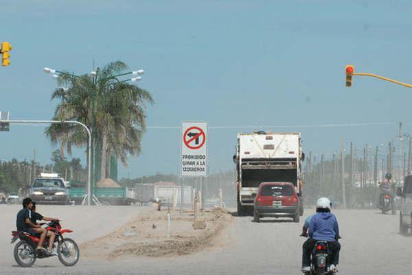 Autoridades provinciales habilitaraacuten la avenida Lugones