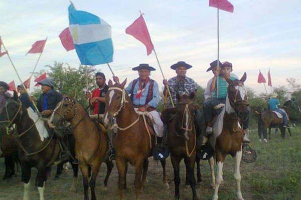 Los pueblos emplazados sobre la ruta nacional 34 veneraron al Gauchito Gil