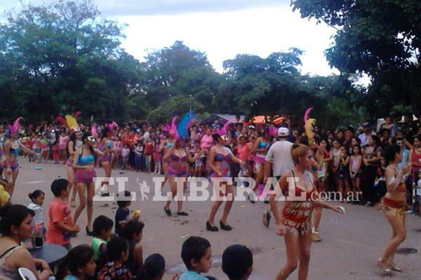 Pellegrini se vistioacute de festejos con el Carnaval Siestero