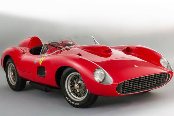 Dicen que Messi comproacute la Ferrari maacutes cara de la historia