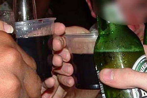 Matoacute al primo furioso porque otro le derramoacute fernet en la ropa 