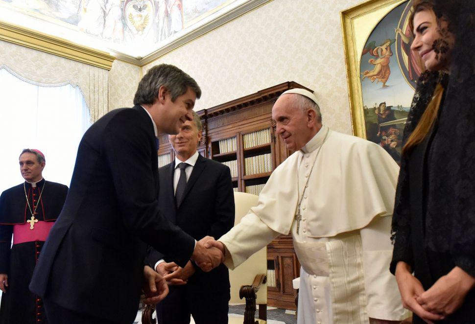 Macri con el Papa- quejas tras calificar de friacuteo el encuentro